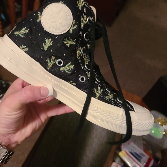 Converse 🏜🏜 - Picture 2 of 6